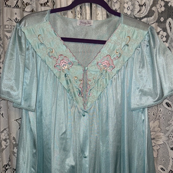 Vanity Fair Light Blue Embroidered Robe - Picture 4 of 6